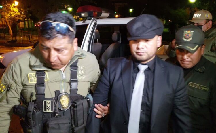 Franklin Mamani, al momento de ingresar al penal de San Pedro. Foto: Roberto Guzmán