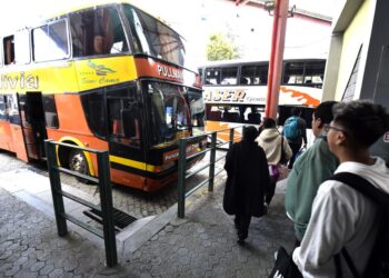 Incrementó la tarifa del transporte interdepartamental. Foto: Archivo La Razón.