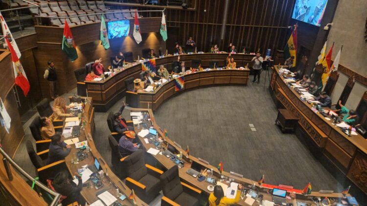 La sesión de la Cámara de Senadores.