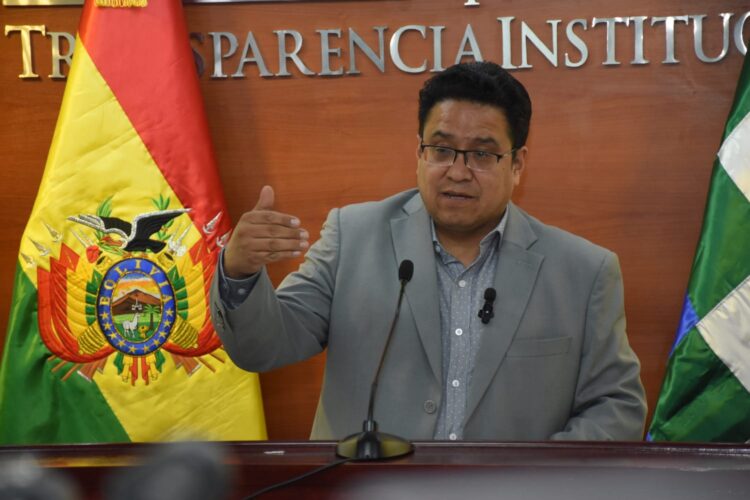 El ministro de Justicia, César SIles