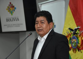 El ministro de Obras Públicas, Édgar Montaño.