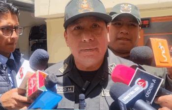 El comandante departamental de La Paz, Gunther Agudo, dio la información.