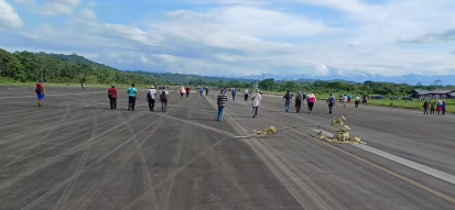 Los sectores evistas en la pista del Aeropuerto de Chimoré en 2024. Foto: Archivo.
