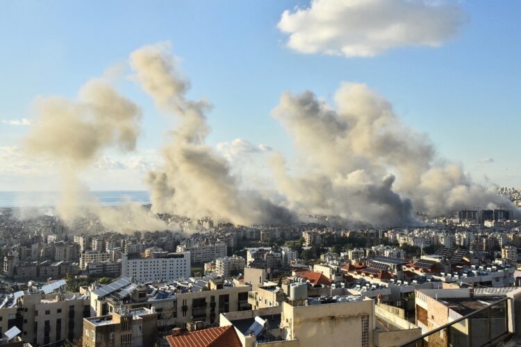 Israel bombardea varias objetivos en Líbano