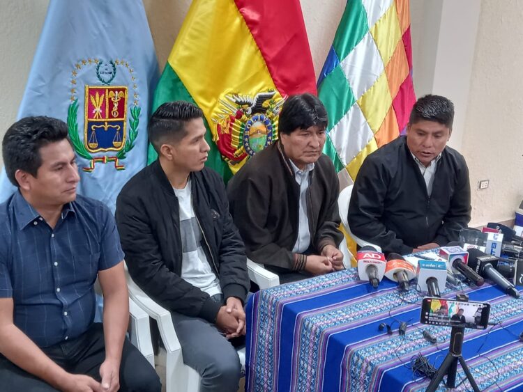 Gualberto Arispe, Andrónico Rodríguez, Evo Morales y Leonardo Loza, en Cochabamba. Foto: APG