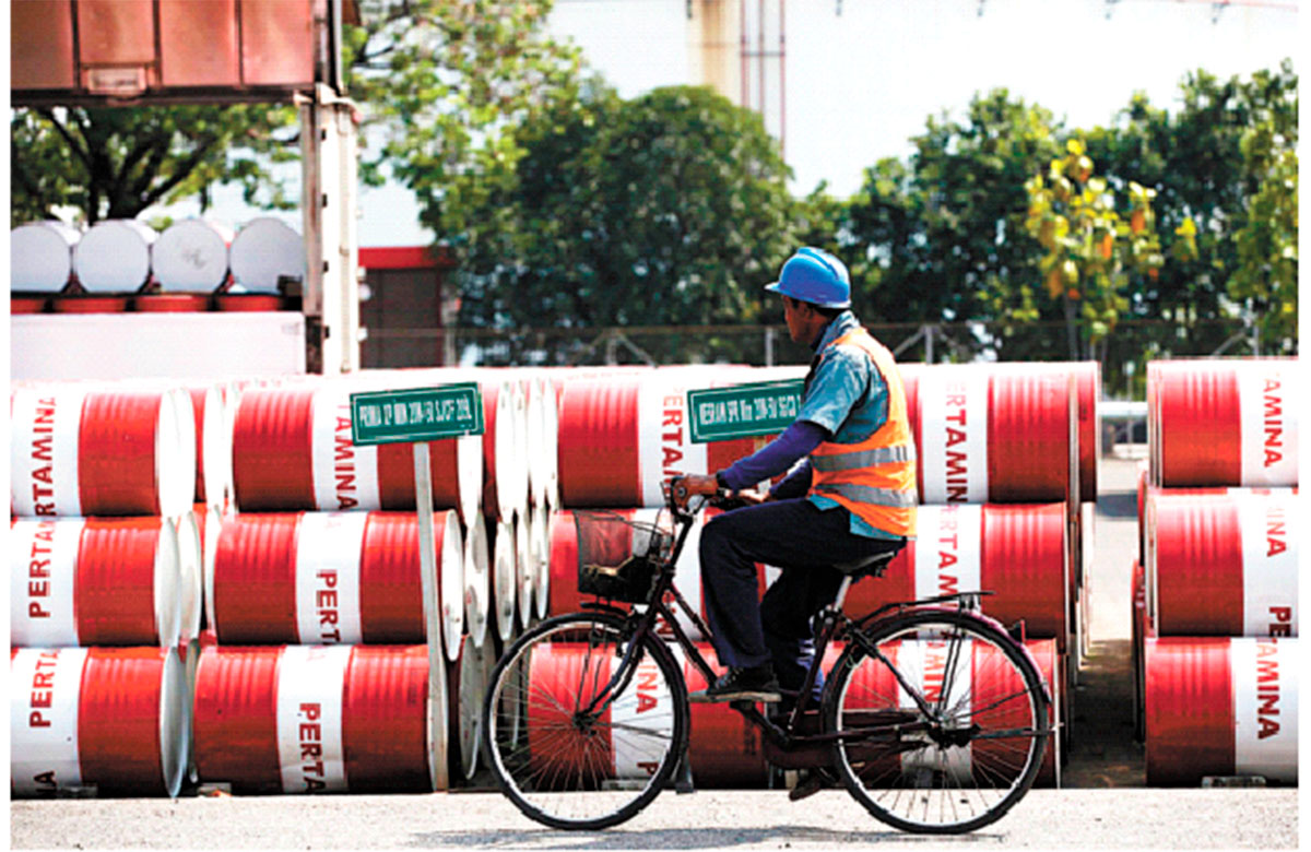 El petróleo cae y las bolsas suben tras dichos de Trump sobre Irán