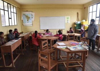 Las clases no serán regulares si se confirma el paro de transporte Foto: Archivo La Razón.