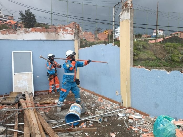 Equipos municipales hacen la intervención. Foto: GAEM.