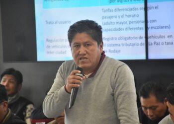El dirigente de la Federación Urbana de Transporte, Isaac Nina.