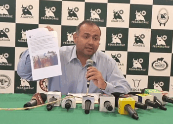 El presidente de Fegasacruz, Walter Ruíz, responde las acusaciones del viceministro Silva.