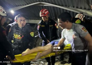 Los equipos de emergencia rescataron a los heridos