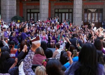La presidenta de México reivindicó a la mujer indígena