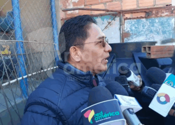 El viceministro Jorge Silva en el Matadero Municipal de El Alto.