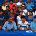 Firma de acuerdo entre el FPV y Evo Morales.