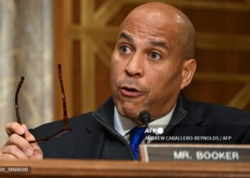 Cory Booke, criticó las medidas impulsadas por Trump