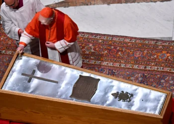 El rito fue oficiado por el cardenal Camarlengo/ Vatican News