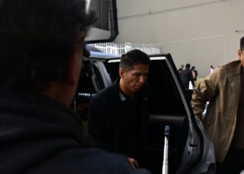 Andrónico Rodríguez llega a la reunión con el vicepresidente David Choquehuanca.