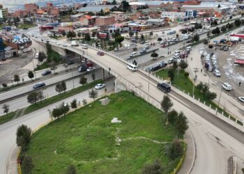 El puente Bolivia conecta a los distritos 1 y 2. Foto: GAMEA.