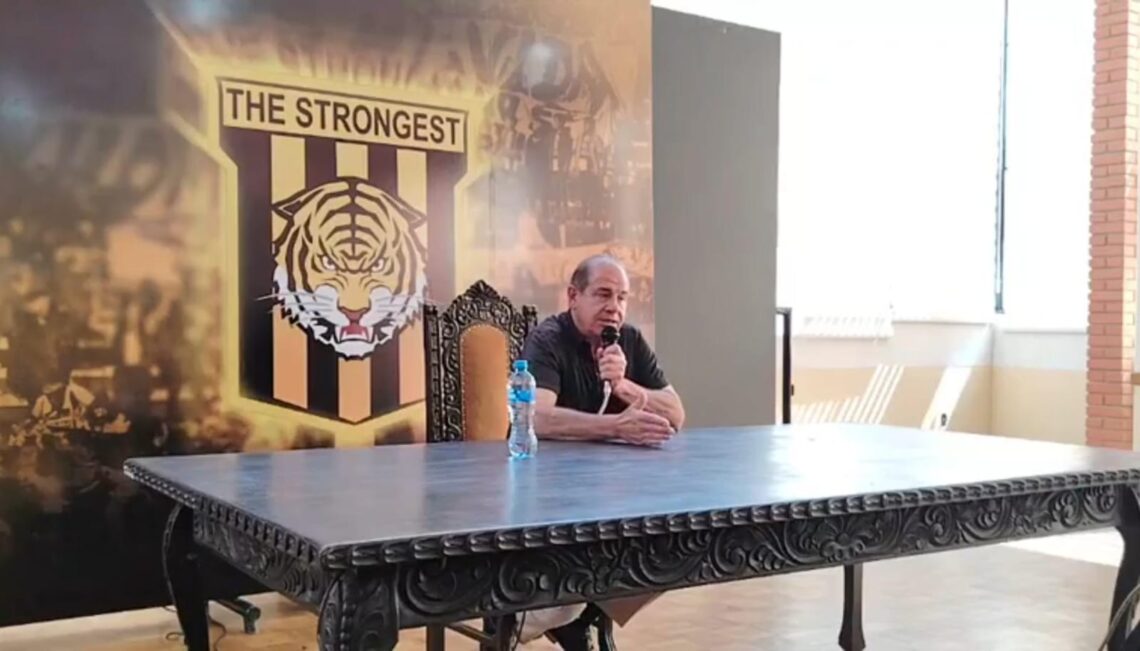 Sergio Asbún en conferencia de prensa