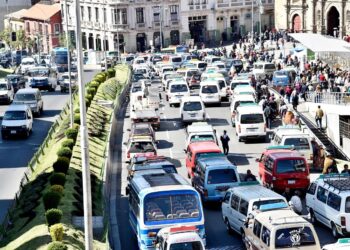 La Alcaldía de La Paz multó a 3.000 transportistas..