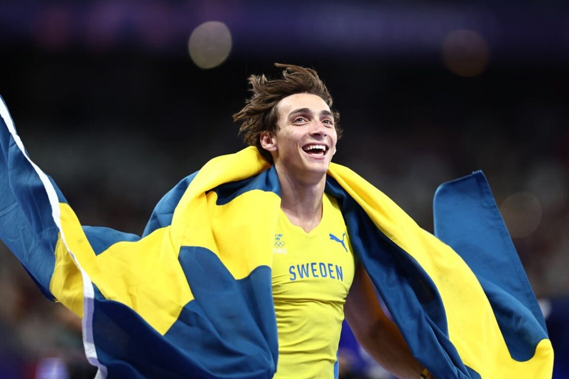 Armand Duplantis representando a su país en los Juegos Olímpicos