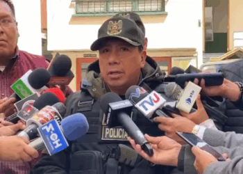 El comandante departamental de La Paz informa el accidente.