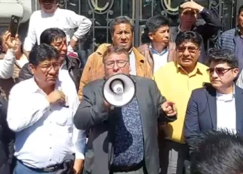Los transportistas rechazan el congelamiento de tarifas. Foto: Vos Tv.