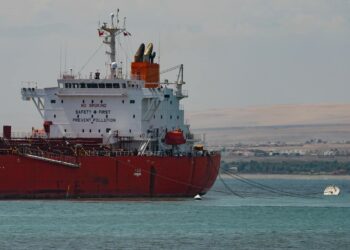 El buque Feliks, con 47 millones de litros de gasolina.