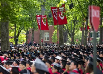 Harvard está en la mira del gobierno de Trump/RRSS Harvard