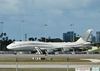 La familia real qatarí ofrece un Boeing 747-8 Jumbo a Trump/AFP
