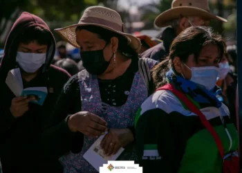 Las autoridades sanitarias recomiendan el uso del barbijo como medio de prevención. Foto: Ministerio de Salud.