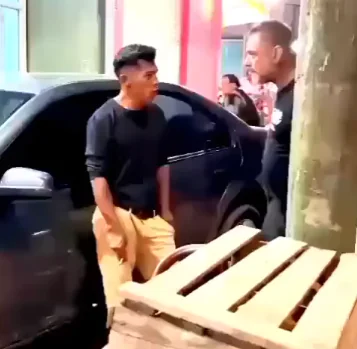 El boliviano antes de ser agredido por un argentino. Foto: RRSS.