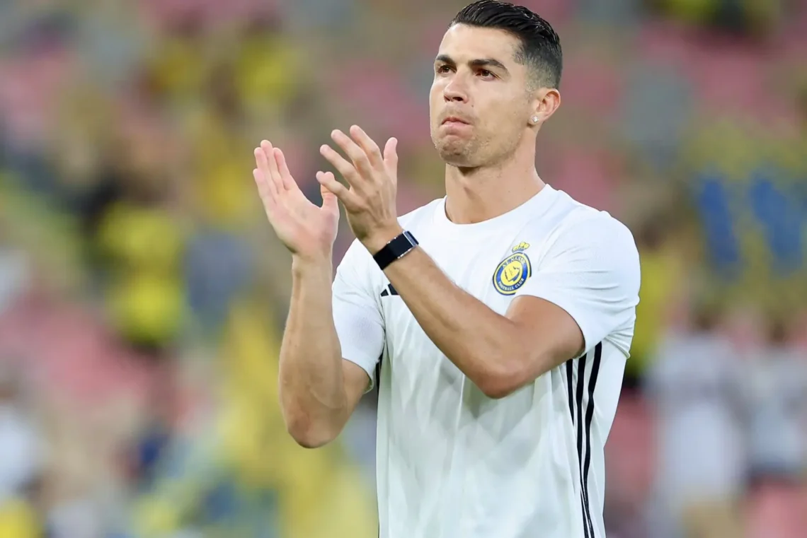 El portugués Cristiano Ronaldo con la casaca de su actual club (CR-7)