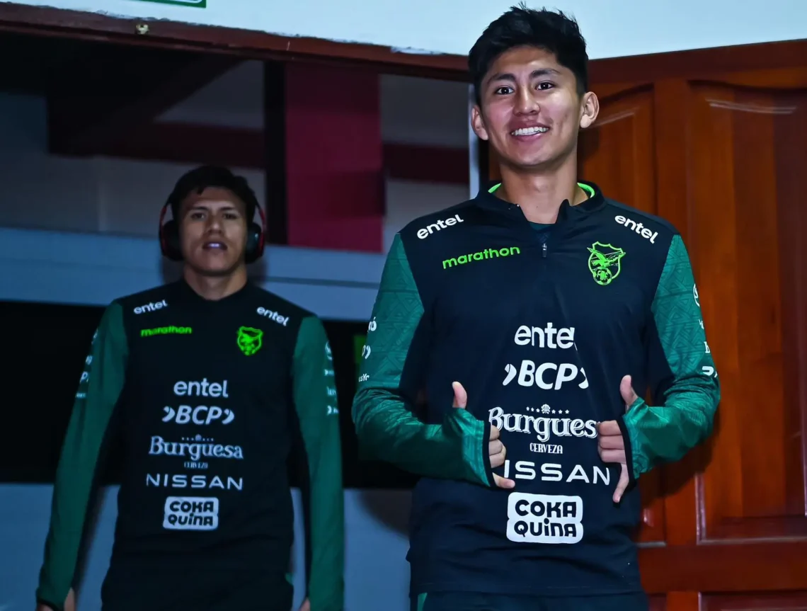 Miguel Terceros con la casaca del América MG.