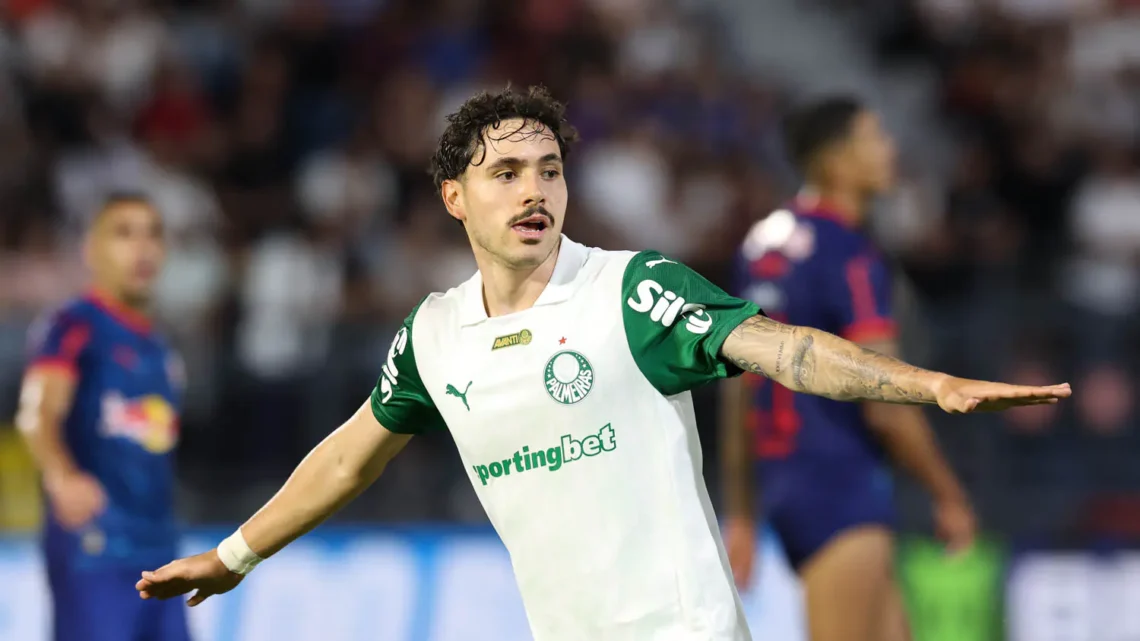 Mauricio festeja su gol