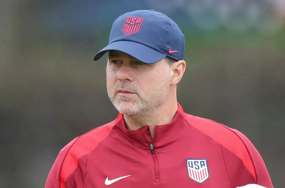 Mauricio Pochettino con el uniforme de EEUU