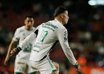 James Rodríguez con la camiseta del León (Foto: Club León)