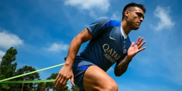 Lautaro en un entrenamiento de Inter