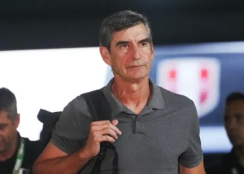 Óscar Ibáñez, DT de Perú