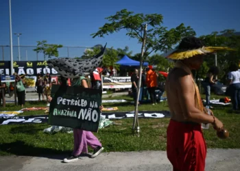 Hubo protestas de los indígenas y ONG/AFP
