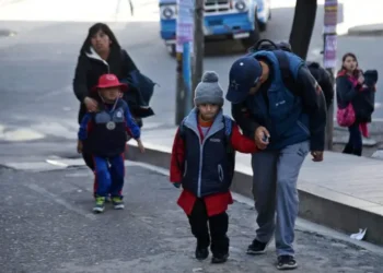 Educación de La Paz instruye tolerancia en el ingreso y salida de clases para estudiantes de La Paz y El Alto. FOTO: RRSS