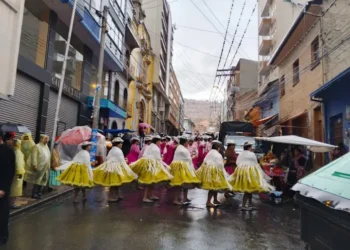 Suelen realizarse eventos previos a la entrada. Foto: GAMLP