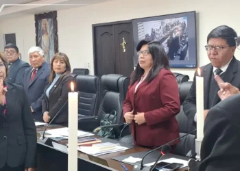 La vocal Margot Pérez Montaño jura como presidenta del TDJ La Paz.  (Foto: TDJ La Paz)