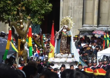 La imagen de la Virgen del Carmen en una procesión pasada. Foto: Javier Escalier