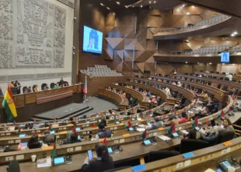 La Asamblea decidió acelerar la aprobación de créditos desde septiembre. Foto: Archivo.