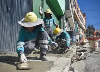 Ocho cuadrillas de obreros trabajan en las obras complementarias. Foto: AMUN.
