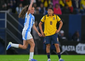 FOTO: María Bonsegundo jugadora de argentina celebra al anotar el segundo gol en el partido de la Copa América Femenina frentre Ecuador. (FOTO: AFP)