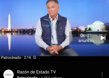 En el espacio de Razón de Estado, de Dionisio Gutiérrez, hay propaganda a favor de Jorge Quiroga. Captura de imagen de YouTube