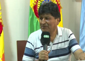 El expresidente Evo Morales participa de su programa en radio Kawsachun Coca.