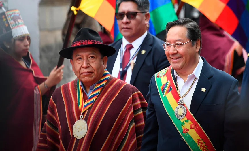 El presidente Luis Arce y el vicepresidente David Choquehuanca en Sucre.
Foto: Comunicación del Estado.